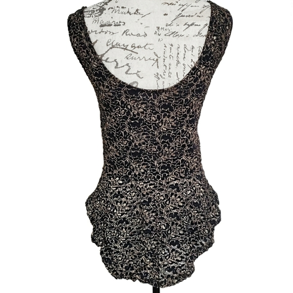 FTF Layered style peplum top - Picture 2 of 8